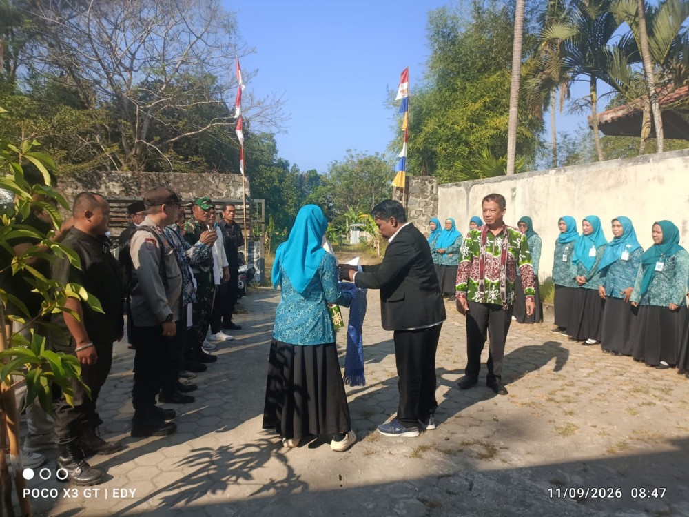 Kepala Desa Batulayar Barat Sambut Tim Penilai PHBS